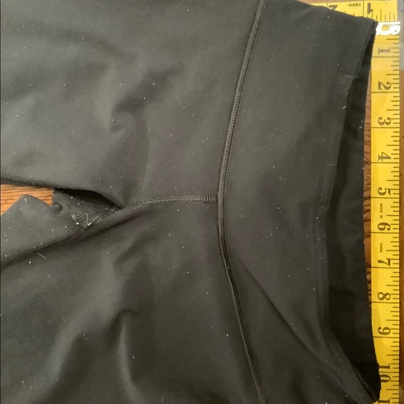 EUC Lululemon Reversible full length leggings - Picture 7 of 8